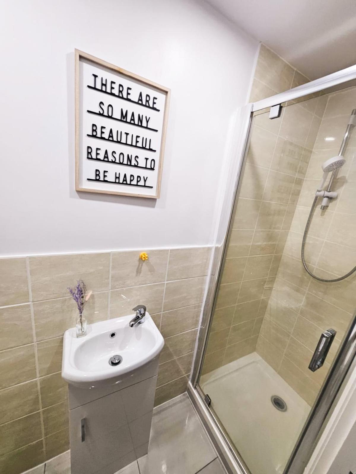 Villa Nec-Airport-Hs2- 4Min Drive To Nec Marston Green Exterior foto